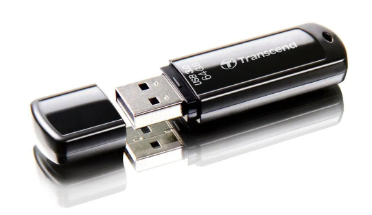 USB флеш-накопитель 64GB Transcend JetFlash 700 черный USB 3.0 TS64GJF700 фото