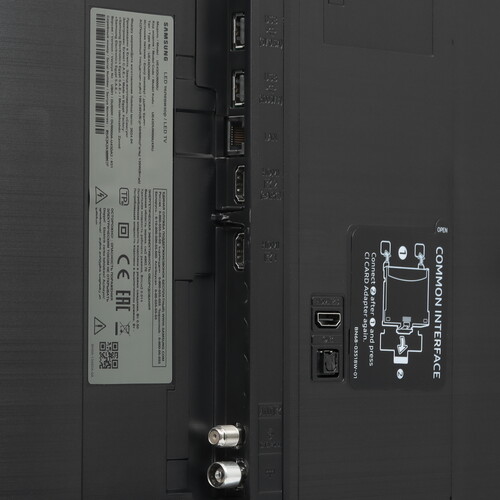 Телевизор LED SAMSUNG 43" UE43DU8000UXRU Ultra HD/60Hz/DVB-T2/DVB-C/DVB-S2/USB/WiFi/Smart TV фото