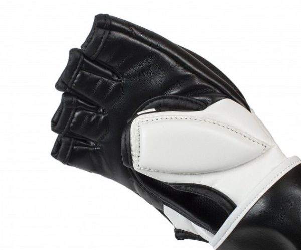 Перчатки для смешанных единоборств Clinch Combat черно-белые (размер S/M)  фото