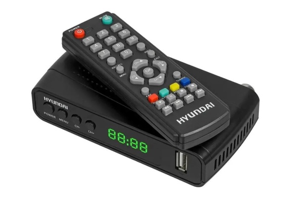 Ресивер эфирный цифровой Hyundai H-DVB520 + WiFi-адаптер черный фото