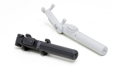 Монопод Xiaomi Mi Bluetooth Selfie Stick черный фото