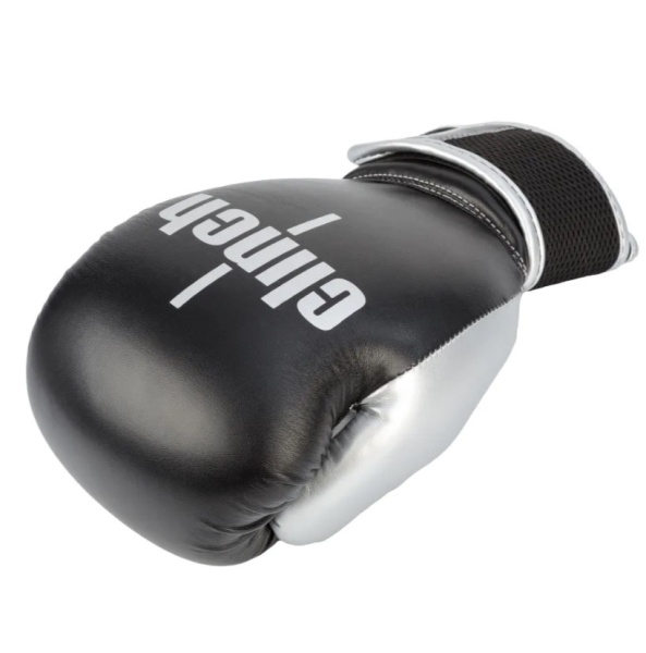 Перчатки боксерские Clinch Aero 2.0 черно-серебристые (вес 12 унций) C136  фото