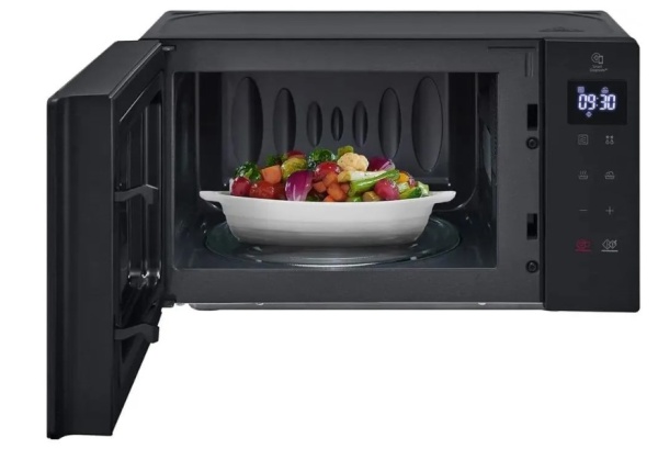 Микроволновая печь LG MS-2032GAS черный фото
