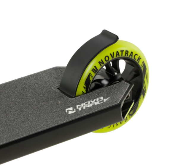 Самокат трюковый NOVATRACK 110A.PSYCHO.BLM25 Psycho 20, колеса 110 мм, IHC, черный с зеленым фото